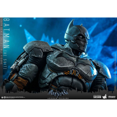Hot Toys Batman: Arkham Origins - Batman (XE Suit) Movie Masterpiece 1/6