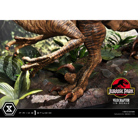 Prime 1 Studio - Velociraptor Attack - Jurassic Park 1/6 - Collezione Legacy Museum