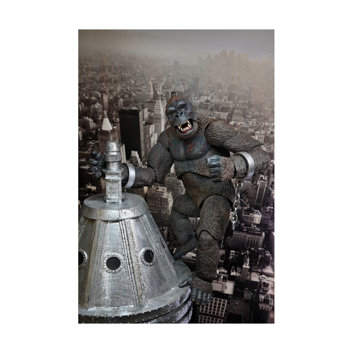 Neca - Ultimate KING KONG Concrete Jungle 1/12 Figure