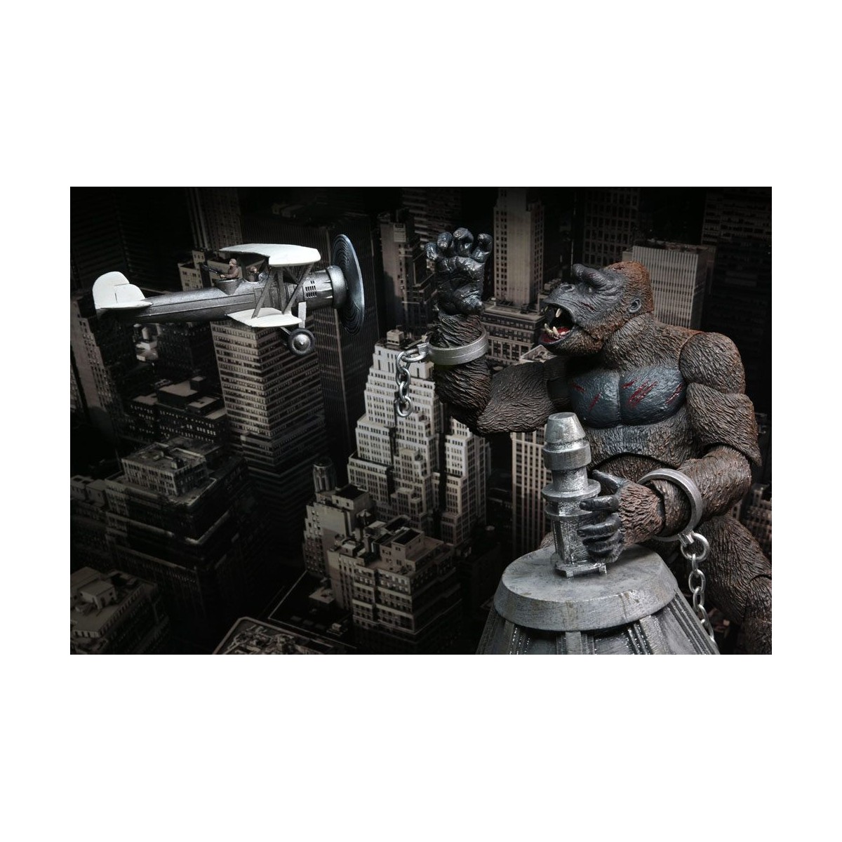 Neca - Ultimate KING KONG Concrete Jungle 1/12 Figure