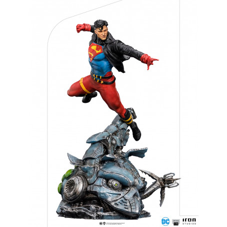 Iron Studios - Superboy Deluxe DC Comics Series 7 - Scala artistica 1/10