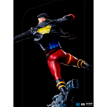 Iron Studios - Superboy Deluxe DC Comics Series 7 - Scala artistica 1/10