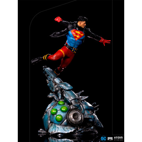 Iron Studios - Superboy Deluxe DC Comics Series 7 - Scala artistica 1/10