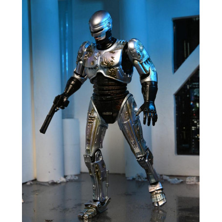 Neca - RoboCop - Ultimate Battle Damaged RoboCop con sedia