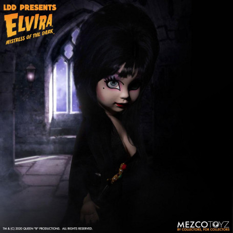 Mezco Living dead Dolls - Elvira Mistress of the Dark