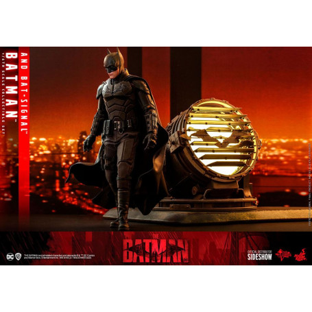 Hot toys - THE BATMAN AND BAT-SIGNAL Movie Masterpiece 1/6