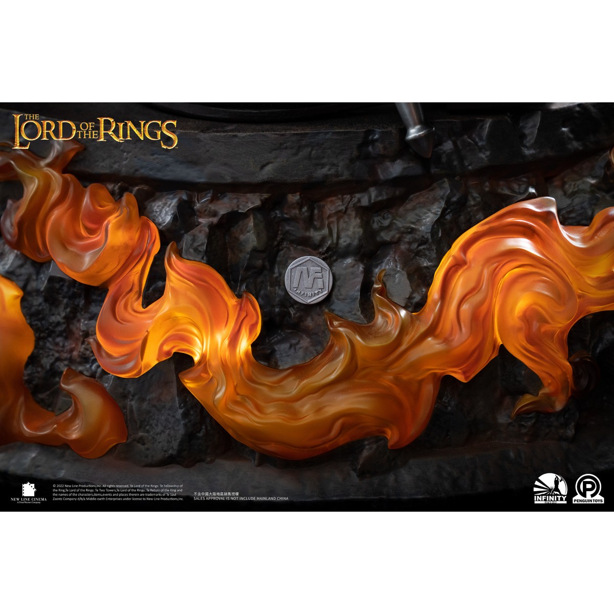 Infinity Studio X Penguin Toys - Gandalf il Grigio Ultimate Edition Half Size Statue Master Forge Series- 1/2