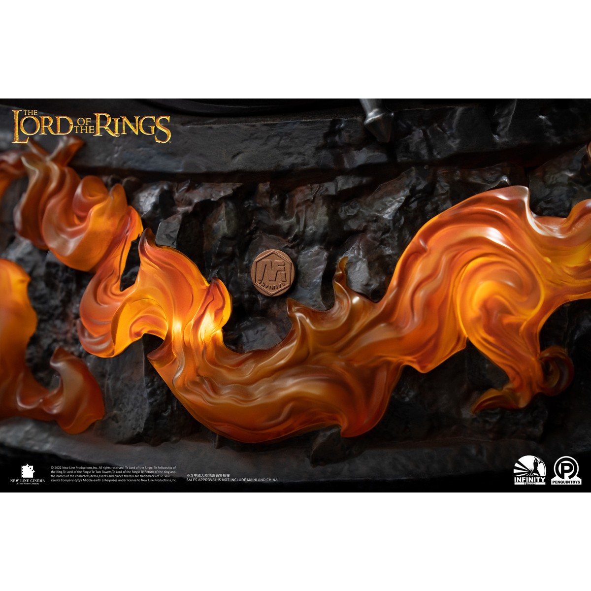 Infinity Studio X Penguin Toys - Gandalf il Grigio Ultimate Edition Half Size Statue Master Forge Series- 1/2