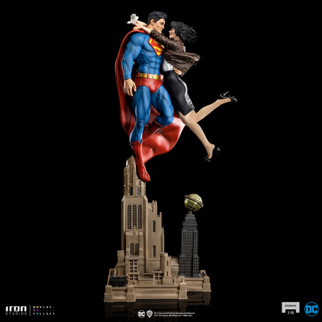 Iron Studios - Superman e Loic Lane Diorama 1/6
