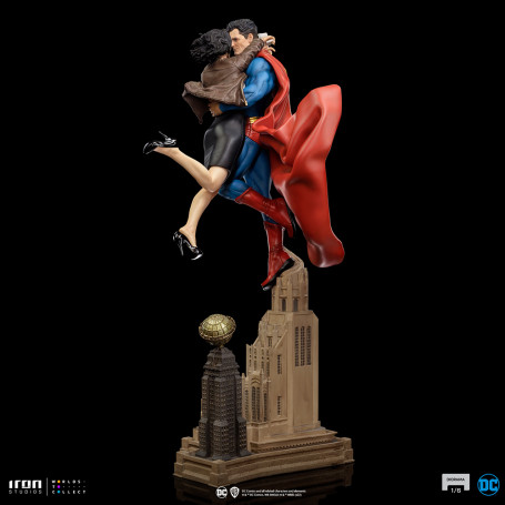 Iron Studios - Superman e Loic Lane Diorama 1/6