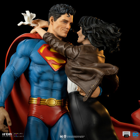 Iron Studios - Superman e Loic Lane Diorama 1/6