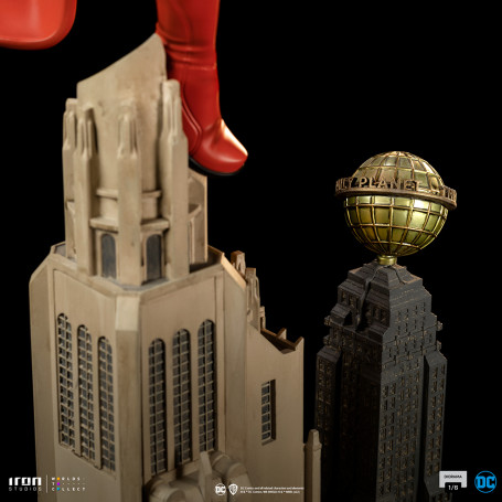Iron Studios - Superman e Loic Lane Diorama 1/6