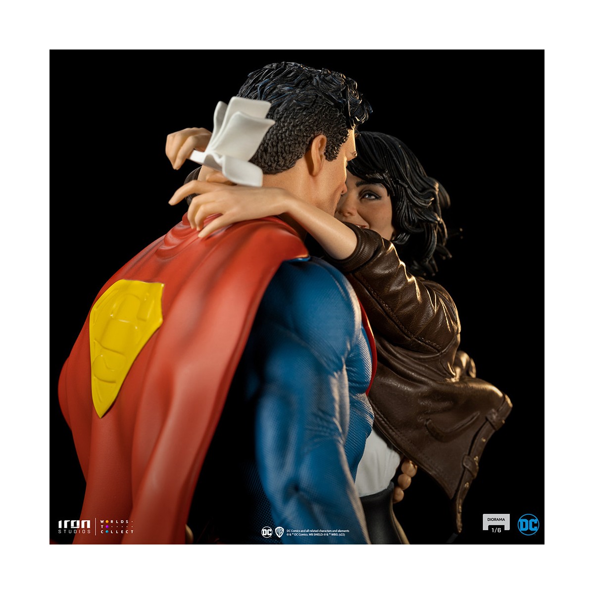 Iron Studios - Superman e Loic Lane Diorama 1/6