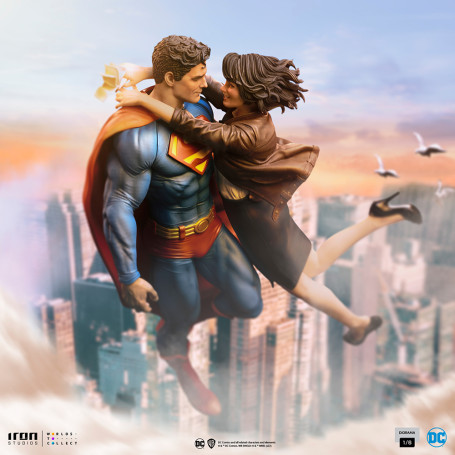 Iron Studios - Superman e Loic Lane Diorama 1/6