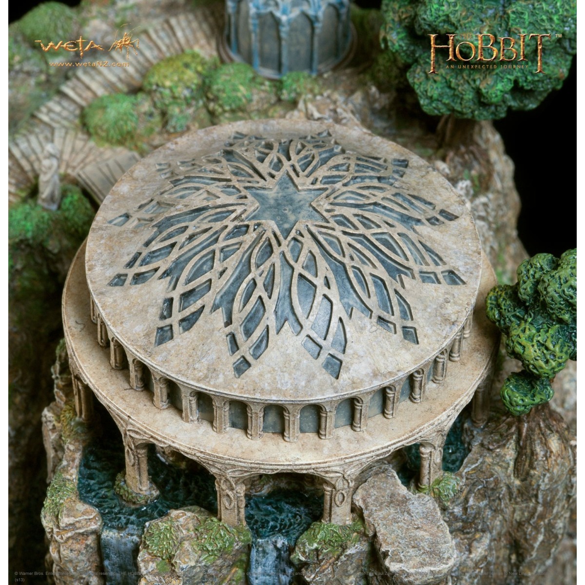 Weta Le Hobbit statue White Council Chamber