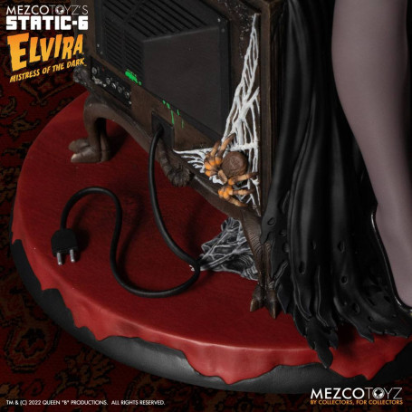 Mezco - Static 6 - Statua 1/6 di Elvira, padrona delle tenebre