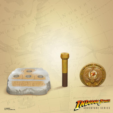 Hasbro - Medaglione con scettro di Ra's - Serie Avventura Indiana Jones: I Predatori dell'Arca Perduta Replica 1/1