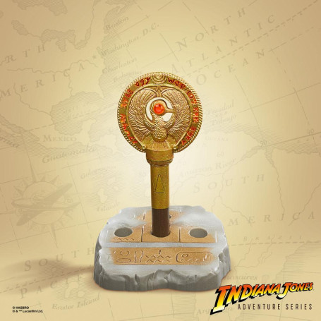 Hasbro - Medaglione con scettro di Ra's - Serie Avventura Indiana Jones: I Predatori dell'Arca Perduta Replica 1/1
