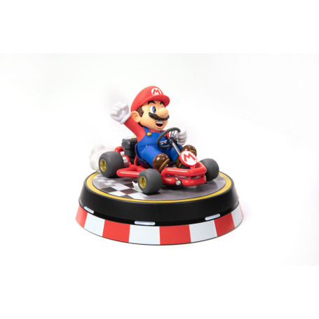First 4 Figures - Statua in PVC di Mario Kart - MARIO Edizione da Collezione