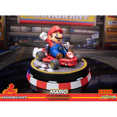 First 4 Figures - Statua in PVC di Mario Kart - MARIO Edizione da Collezione