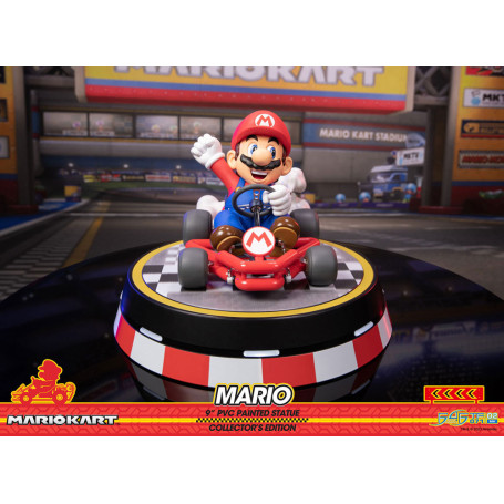 First 4 Figures - Statua in PVC di Mario Kart - MARIO Edizione da Collezione