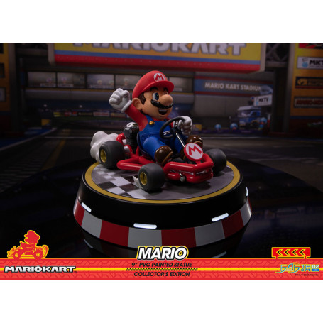 First 4 Figures - Statua in PVC di Mario Kart - MARIO Edizione da Collezione