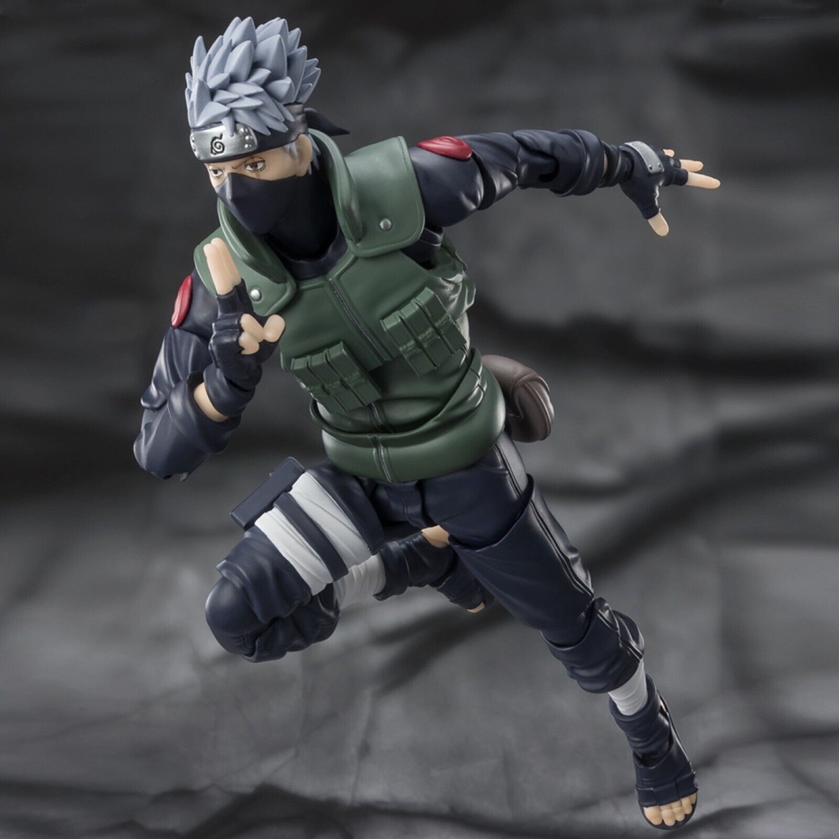 Bandai Tamashi Nation SH Figuarts SHF - Hatake Kakashi IL FAMOSO EROE CONDIVISO - Naruto Shippuden