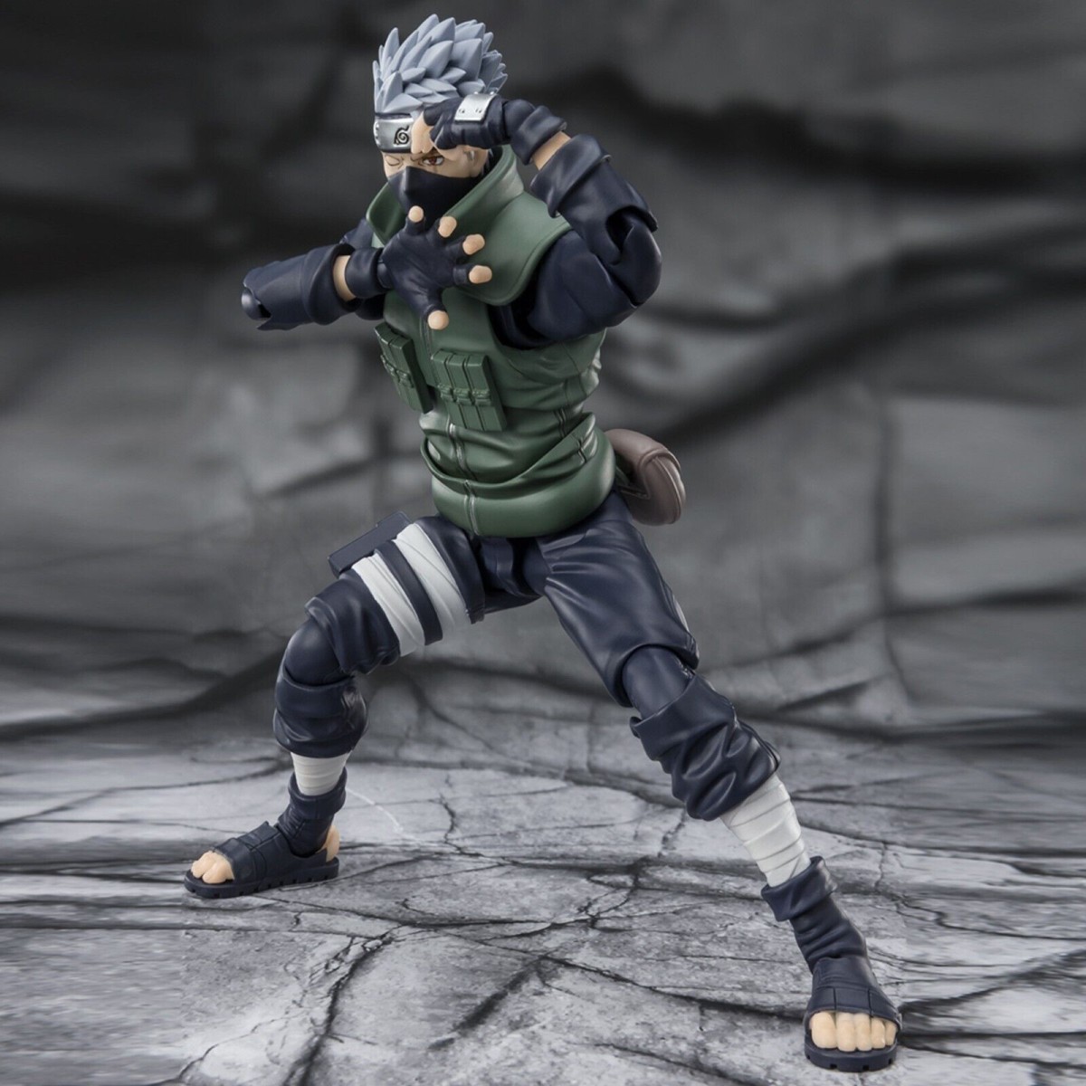 Bandai Tamashi Nation SH Figuarts SHF - Hatake Kakashi IL FAMOSO EROE CONDIVISO - Naruto Shippuden
