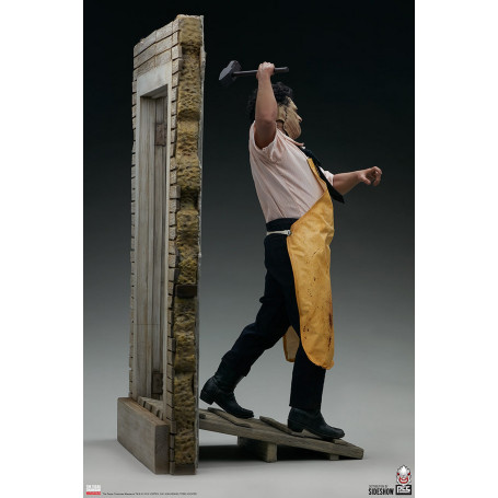 Premium Collectibles Studio - The Texas Chainsaw Massacre: Leatherface - Il Macellaio - Statua in scala 1:3