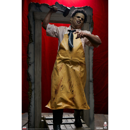 Premium Collectibles Studio - The Texas Chainsaw Massacre: Leatherface - Il Macellaio - Statua in scala 1:3