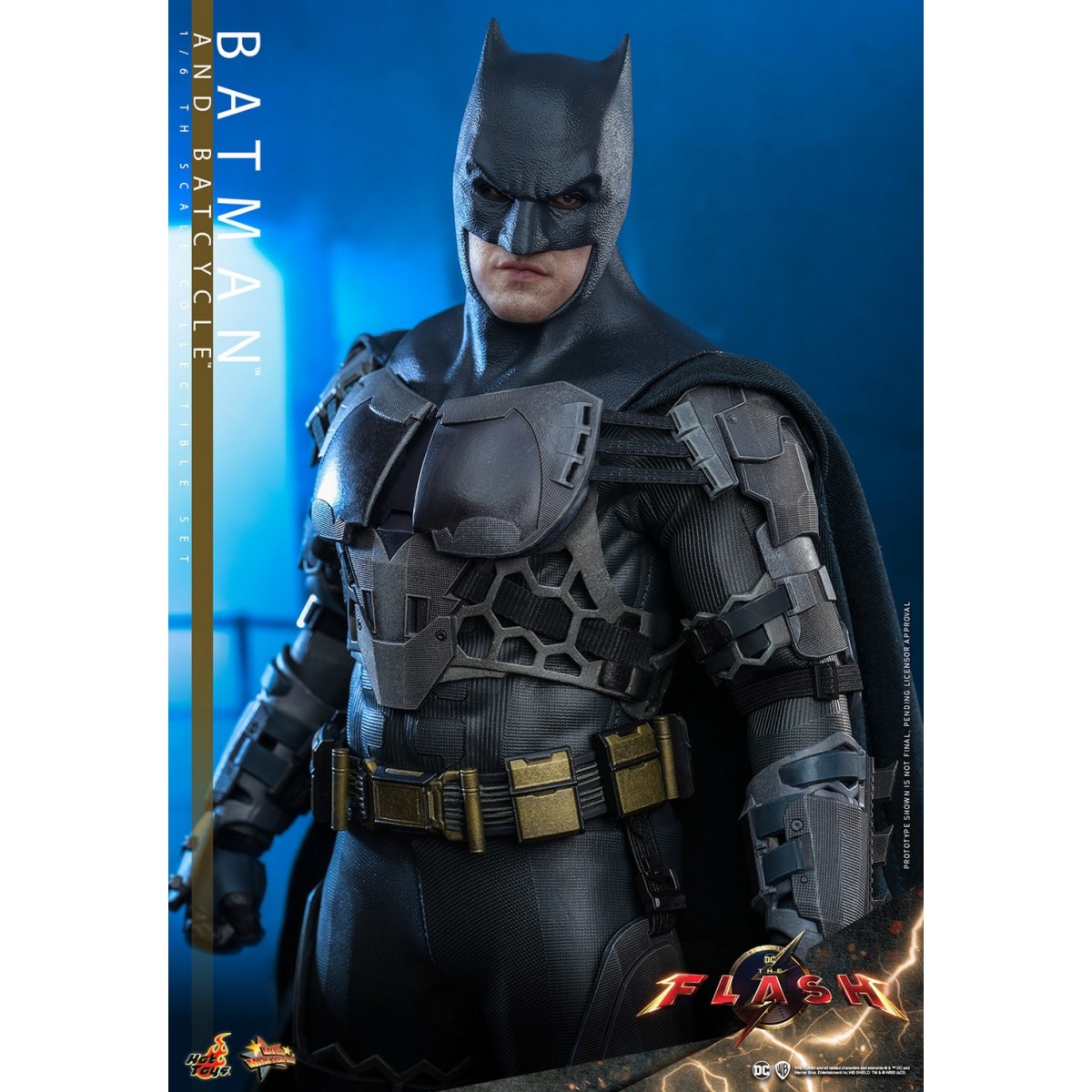 Hot Toys - DC Comics - Batman (Affleck) e Batcycle 1:6 Scala Set di Figure The Flash - Movie Masterpiece 1/6
