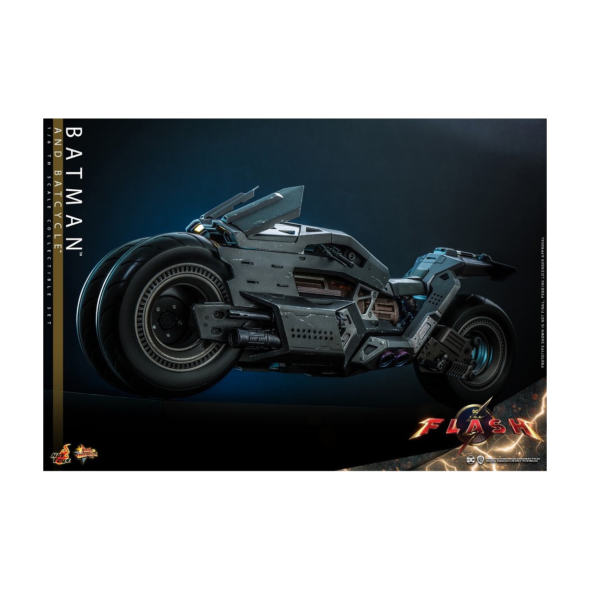 Hot Toys - DC Comics - Batman (Affleck) e Batcycle 1:6 Scala Set di Figure The Flash - Movie Masterpiece 1/6