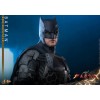 Hot Toys - DC Comics - Batman (Affleck) e Batcycle 1:6 Scala Set di Figure The Flash - Movie Masterpiece 1/6