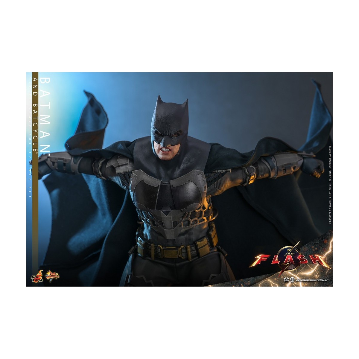 Hot Toys - DC Comics - Batman (Affleck) e Batcycle 1:6 Scala Set di Figure The Flash - Movie Masterpiece 1/6