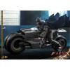 Hot Toys - DC Comics - Batman (Affleck) e Batcycle 1:6 Scala Set di Figure The Flash - Movie Masterpiece 1/6